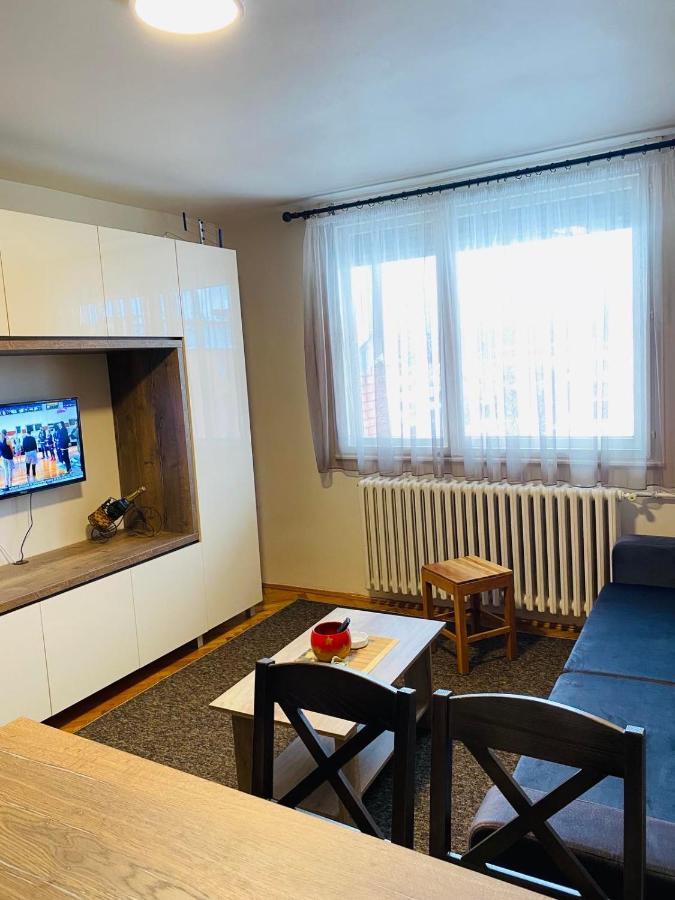 Sofi Apartment Nis Bagian luar foto